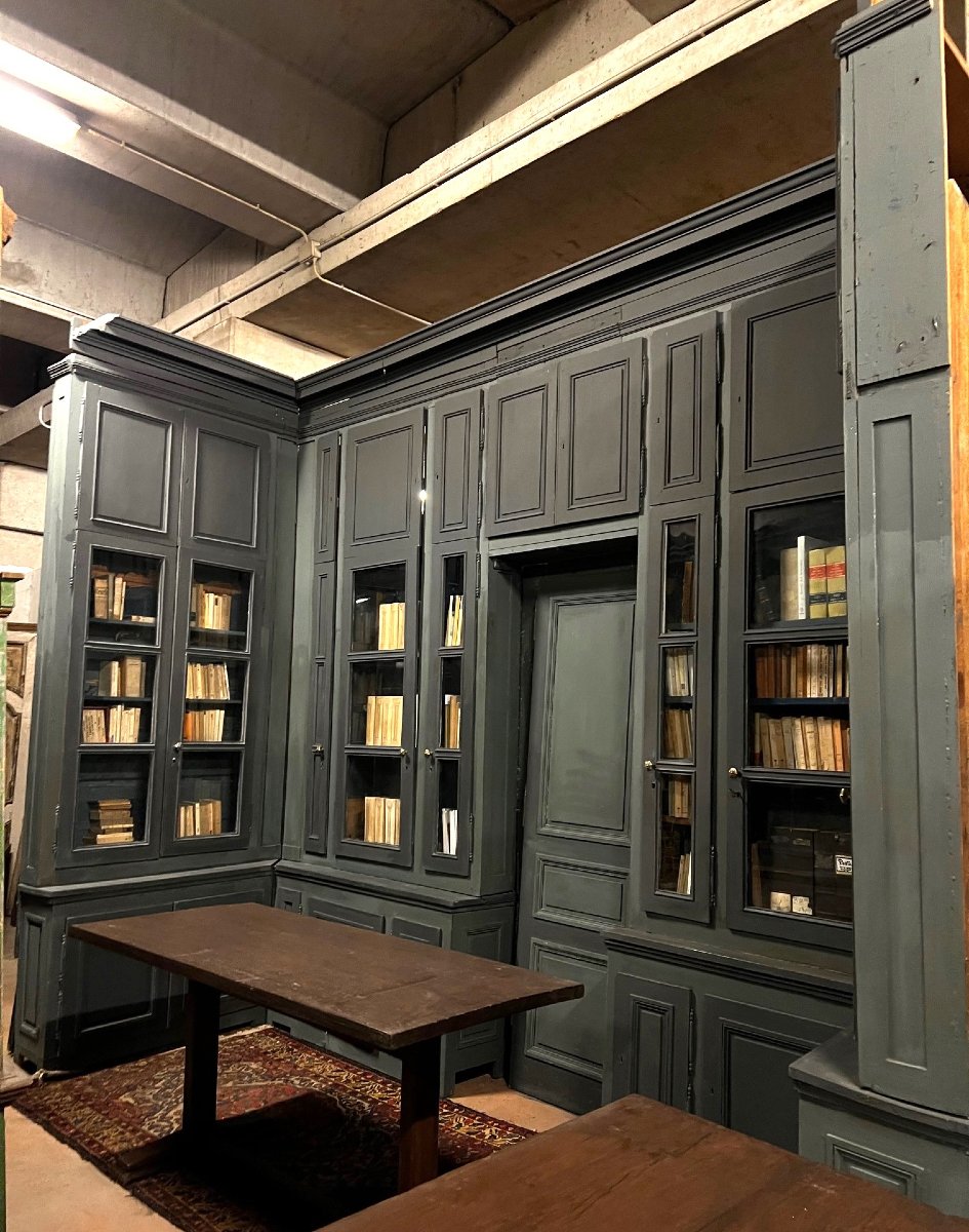 Grande libreria a parete completa di porta, epoca '800