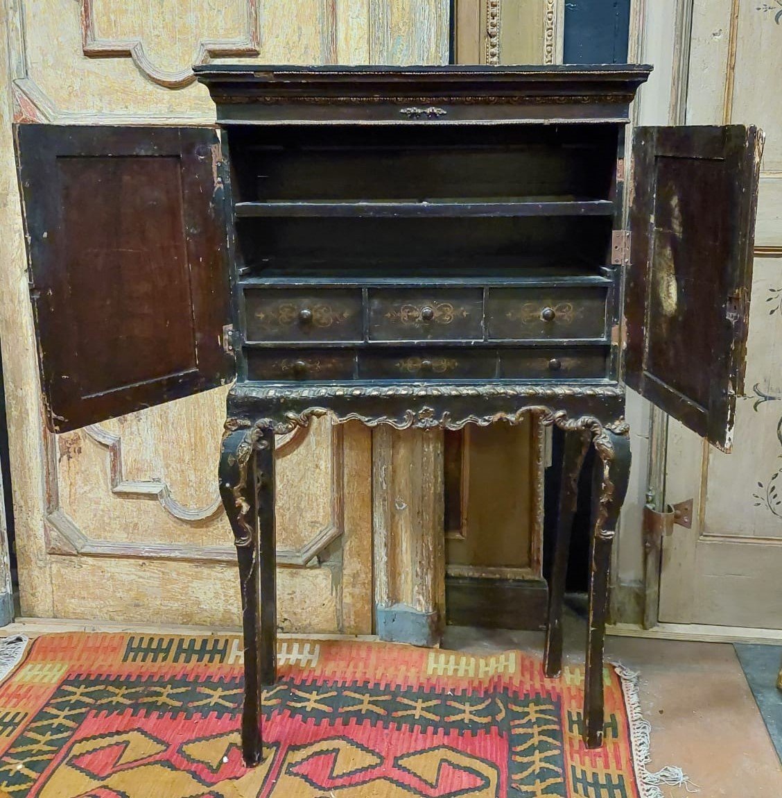 Scrigno laccato e decorato, epoca '800-photo-2