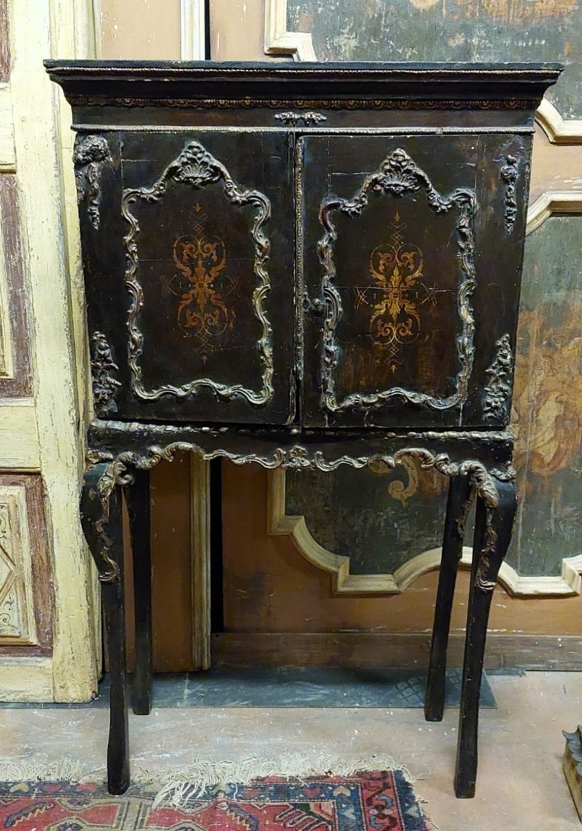 Scrigno laccato e decorato, epoca '800