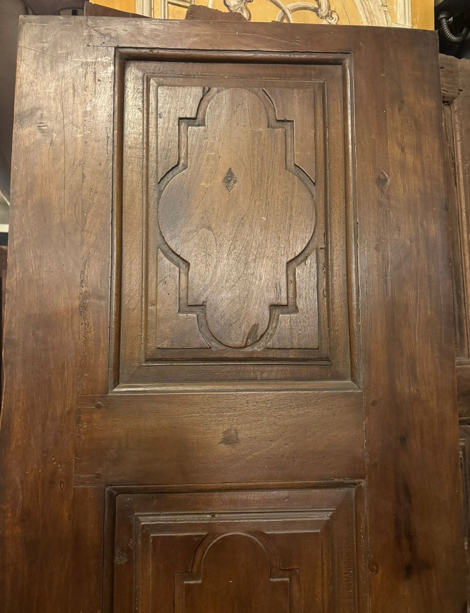 Porta a un battente, in legno di noce, epoca '700-photo-2