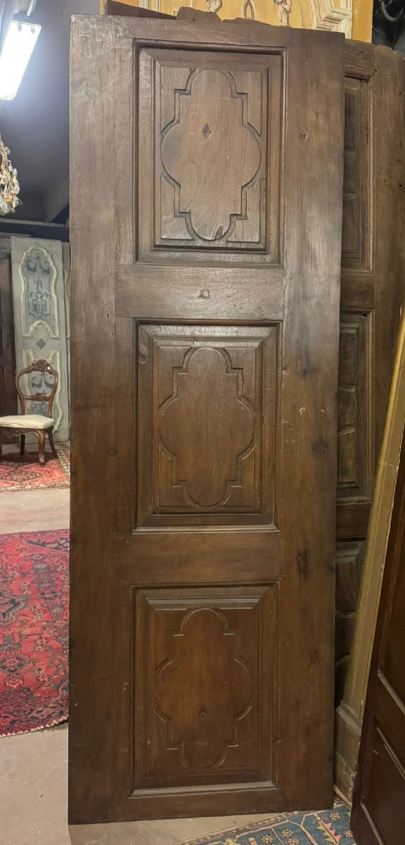 Porta a un battente, in legno di noce, epoca '700-photo-3