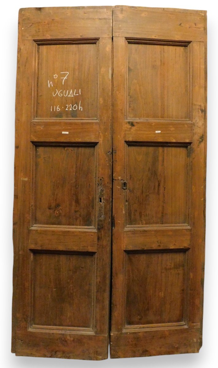 N. 7 porte a due battenti in legno di pioppo, epoca '700, provenienza Italia centrale, luce cm 