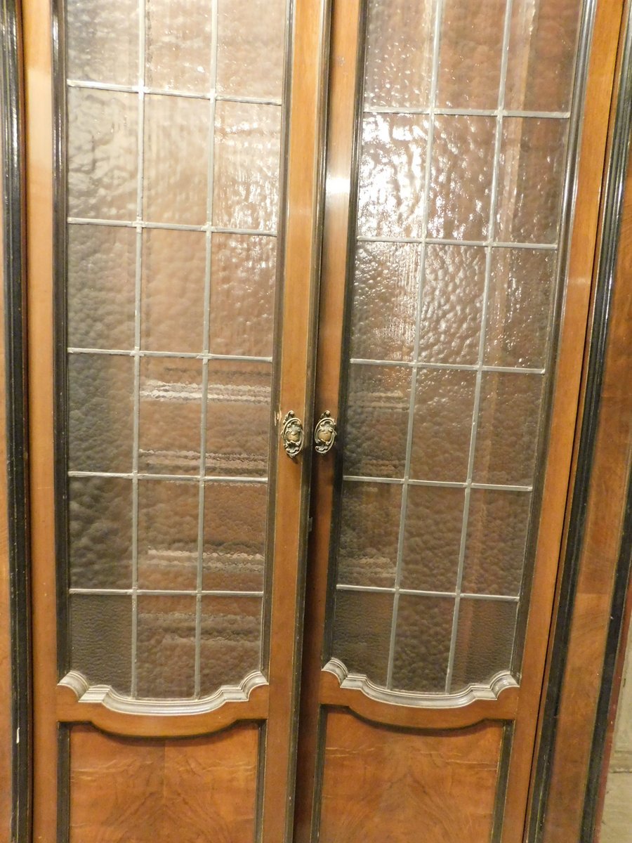 N. 2 porte in legno, complete di vetri e telaio, epoca '900, provenienza Milano.-photo-1