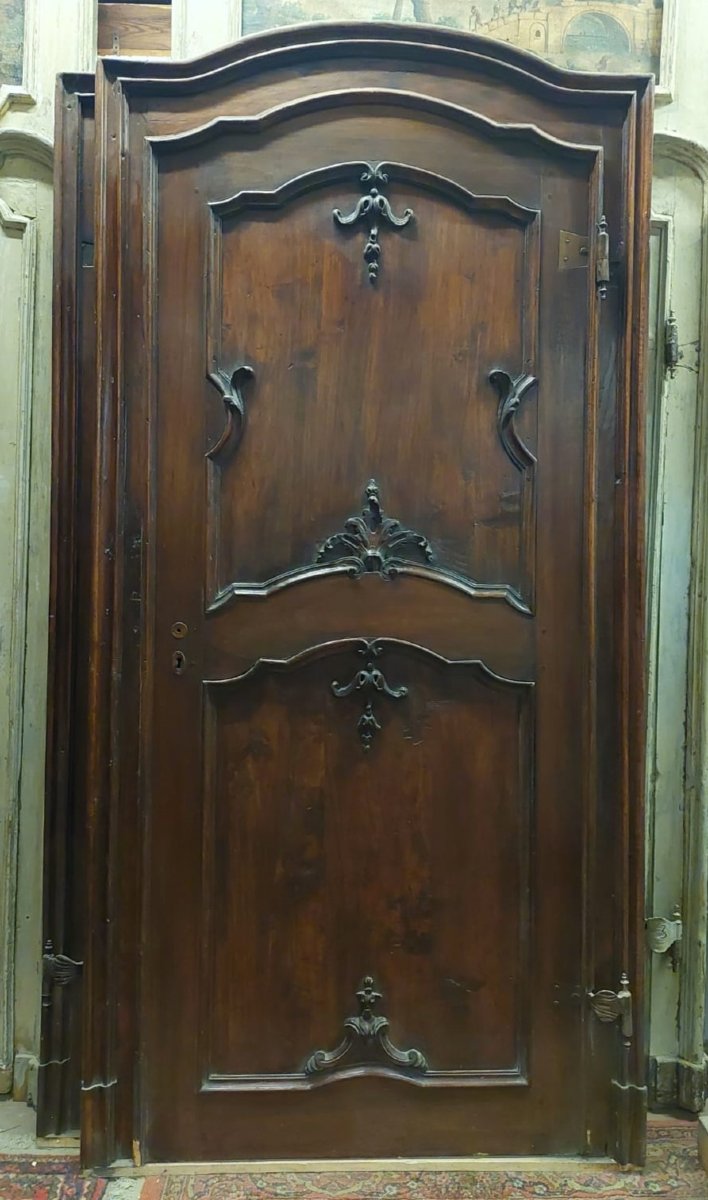 N. 2 porte centinate a un battente, in legno, epoca '700-photo-2
