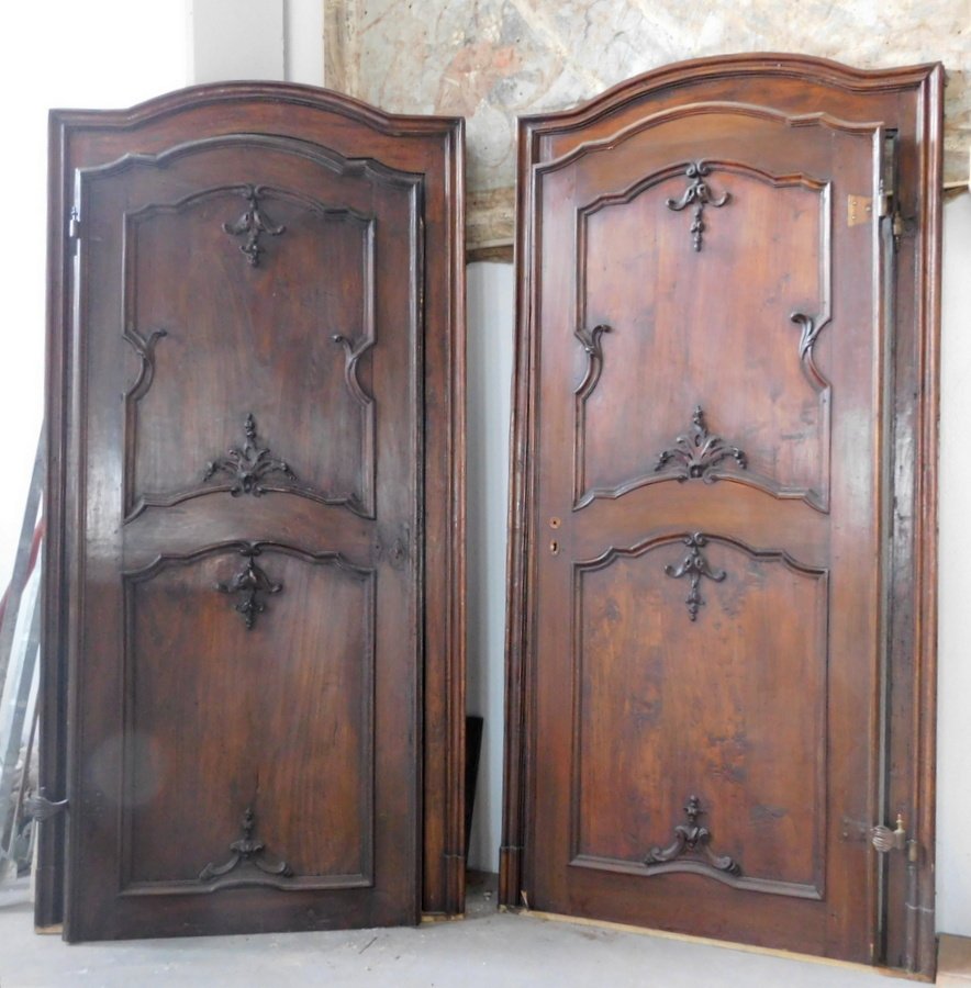 N. 2 porte centinate a un battente, in legno, epoca '700-photo-3