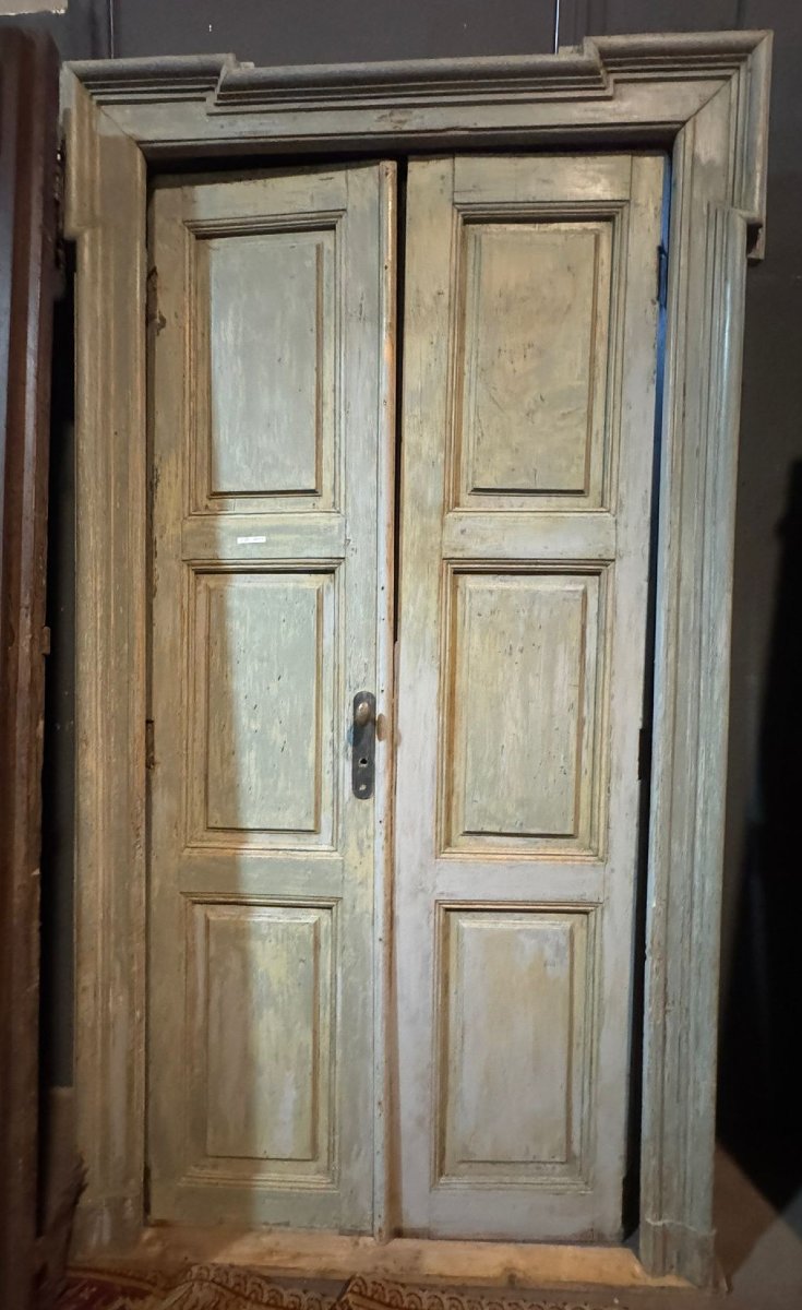 N. 11 Porte a due battenti in legno laccato, epoca '800, luce cm L 115 x H 250-photo-1