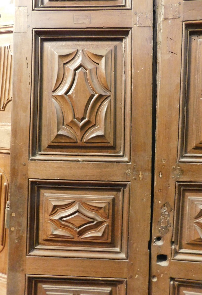 Portoncino antico da ingresso in noce, epoca '600-photo-4