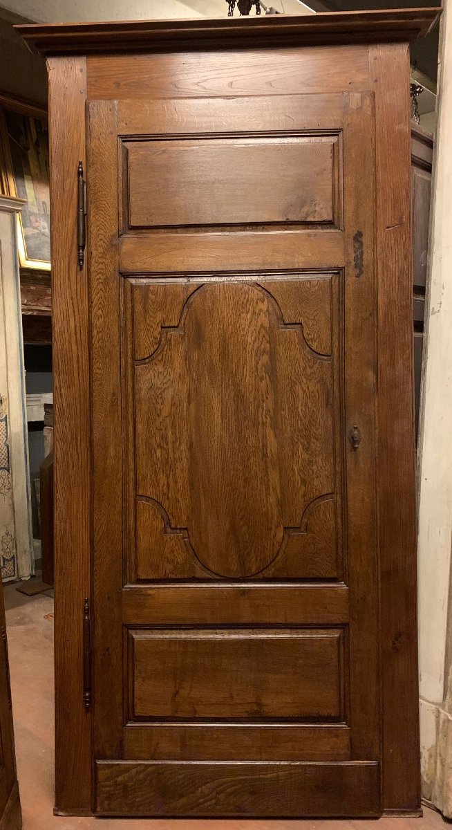 N. 2 porte in rovere, con telaio, epoca '700, provenienza Italia centrale, luce cm L 83 x H 206-photo-3