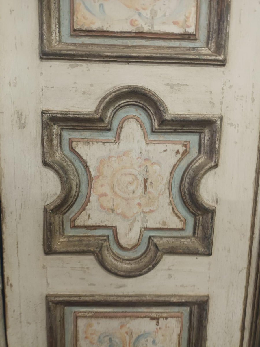 N. 2 porte in legno laccato, epoca '700, luce cm L 110 x H 215-photo-4