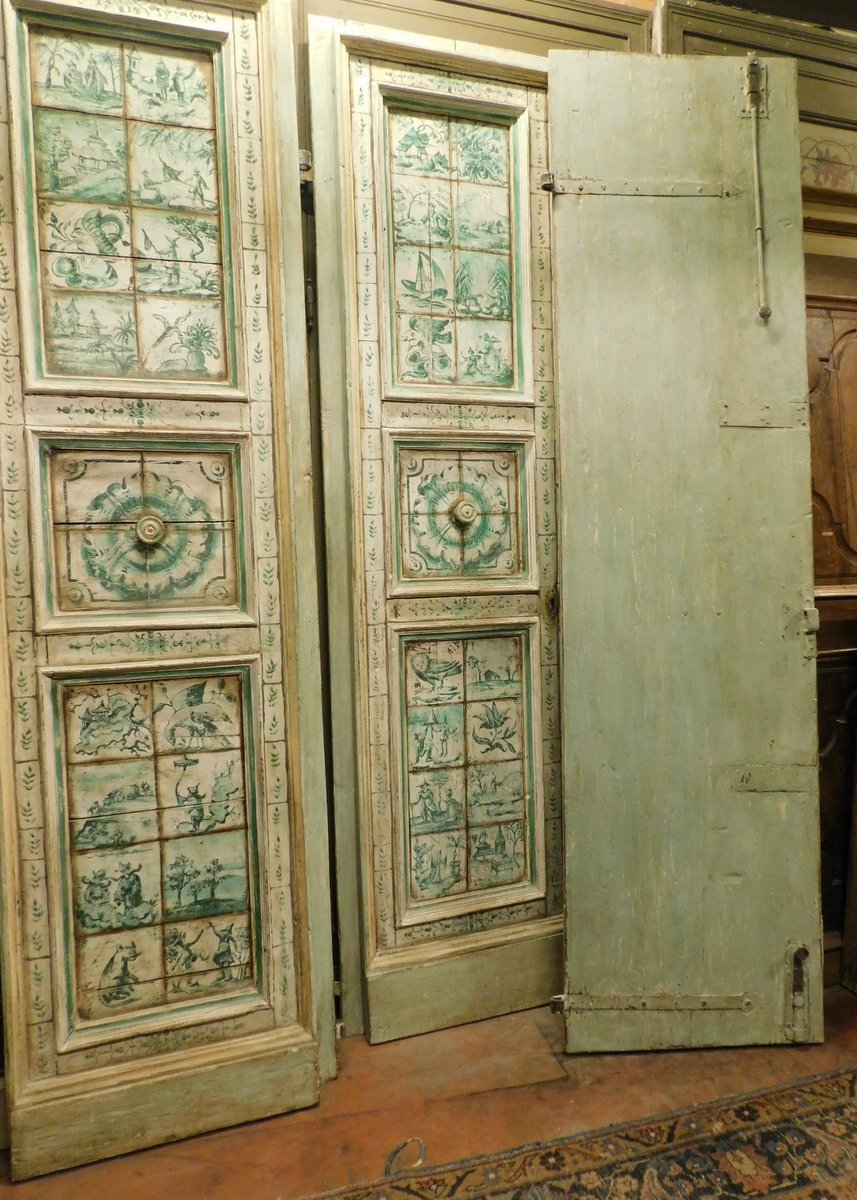 N. 5 porte a due battenti, con dipinti a maiolica, epoca '700-photo-3