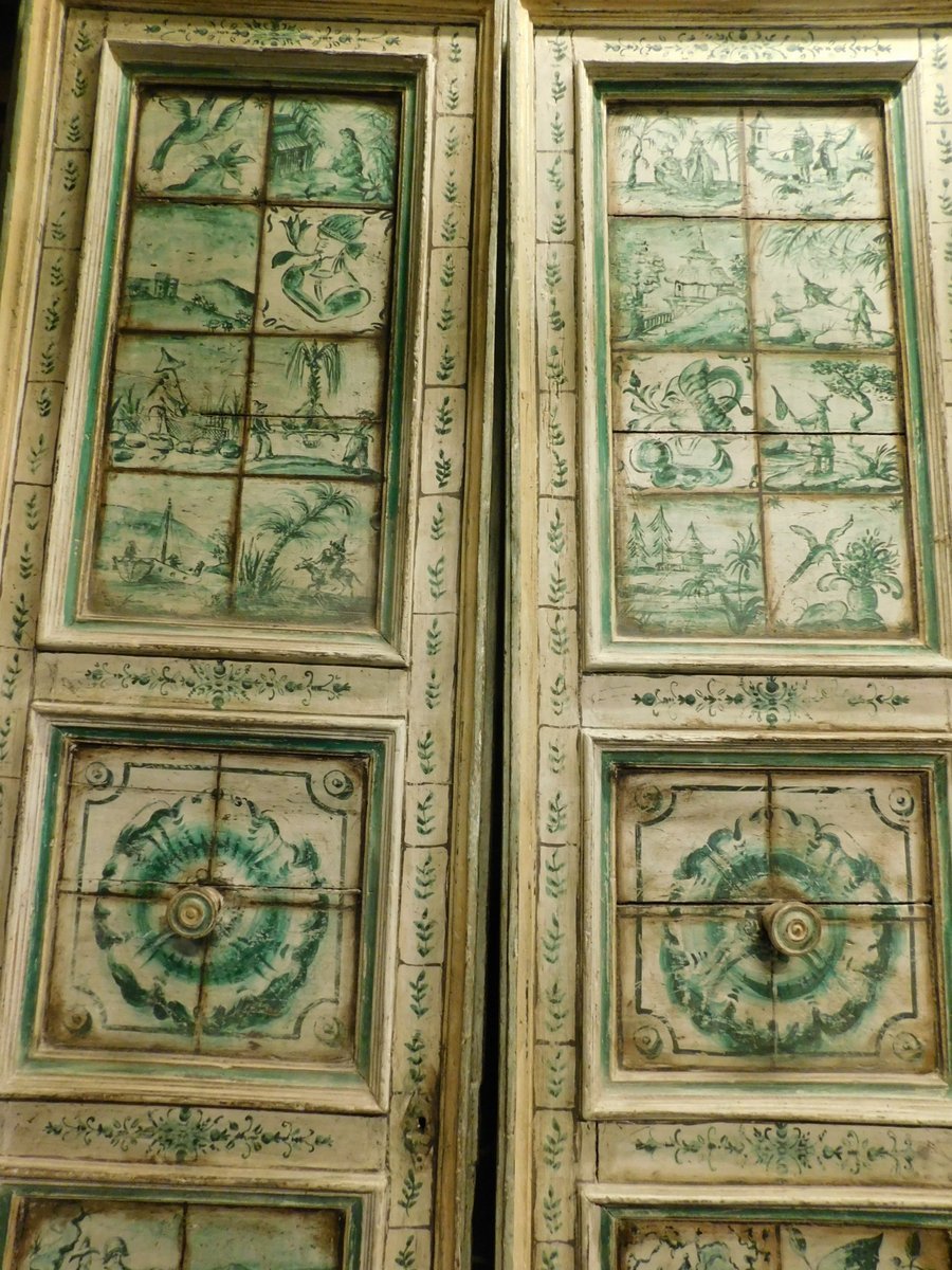 N. 5 porte a due battenti, con dipinti a maiolica, epoca '700-photo-1