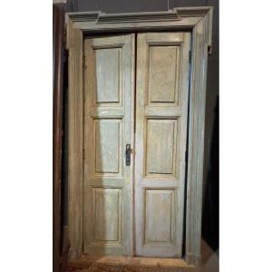 N. 11 Porte a due battenti in legno laccato, epoca '800, luce cm L 115 x H 250