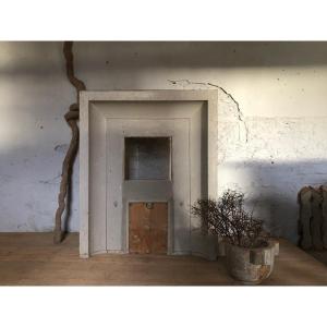 Concave Corners Fireplace Trumeau