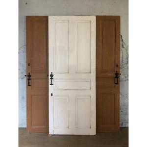 3 Communication Doors