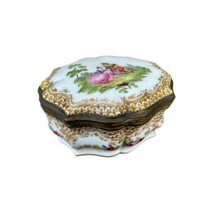 Samson - Porcelain Snuff Bottle In The Taste Of Meissen Productions.