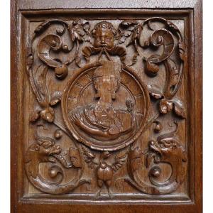 Renaissance Panel In Carved Oak From The 16th Century