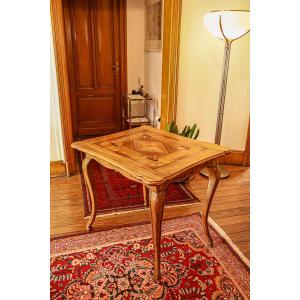 Late 18th Century Inlaid Walnut Middle Or Games Table Louis XV Alsace