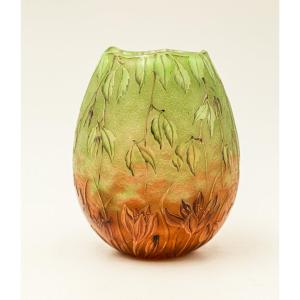 Daum Nancy Acid-etched Multi-layered Glass Vase With Crocus Art Nouveau Pâte De Verre Design