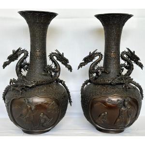 Pair Of Bronze Vases With Dragons Signed By Seiunsai For Nakanoya Meiji Period Japan