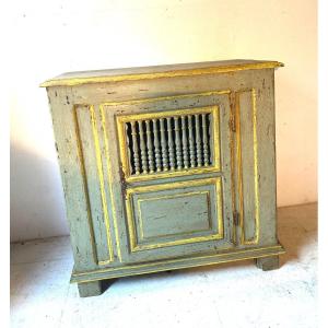 Buffet garde manger 18e siècle sud de la France une porte avec petite balustres tournées 