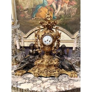 Louis XV Mantel Clock Dating From The 19th Century In Gilded Bronze 