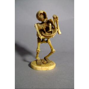 Ivory Okimono. Skeleton With Frogs. Japan Meiji Period (1868-1912)