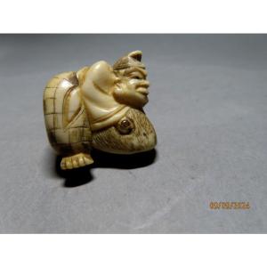 Netsuke In Ivory. Daikoku And Fe Fugu. Japan Meiji Period (1868-1912)