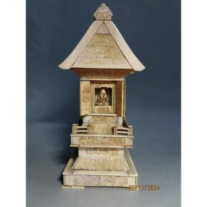 Okimono. Zushi, Prayer Temple. Japan Taisho Period (1912-1929)