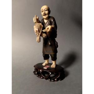 Bronze And Ivory Okimono, Chryselephantine. The Winemaker. Japan Meiji Period (1876-1912)
