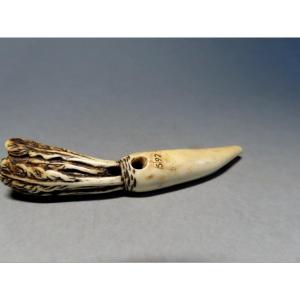 Ivory Netsuke. Daikon. Japan, Meiji Period (1868-1912)