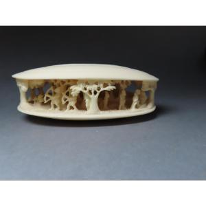 Ivory Statuette. Shell With Archers. China 1920-30.