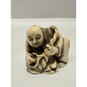 Ivory Netsuke. Cabinetmaker At Work. Japan, Meiji Period (1868-1912)