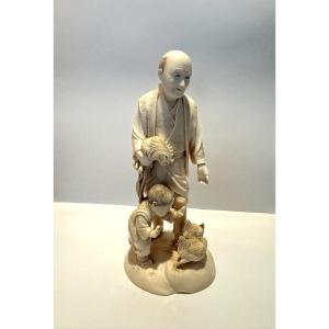 Ivory Okimono. The Farmer And His Chickens. Japan, Meiji Period (1868-1912)