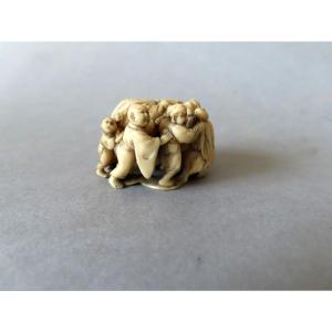 Ivory Netsuke. Little Men In Khaki. Japan Meiji Period (1868-1912 )