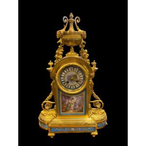 Pendulum In Bronze And Porcelain From Sèvres 19th