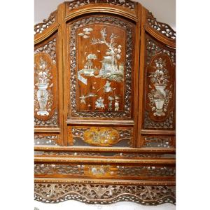 Rosewood And Mother-of-pearl Letter Screen With Pagoda Decor, Horsemen And Floral Decor, China