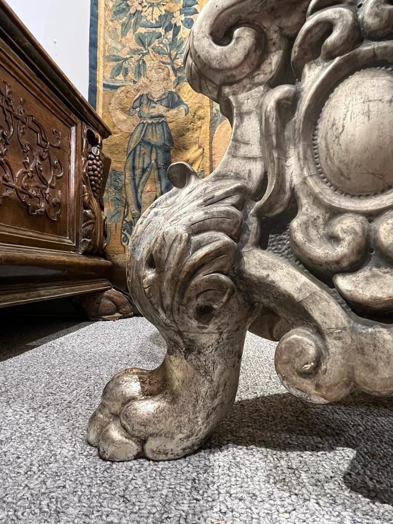 Grande candelabro in legno argentato. -photo-5