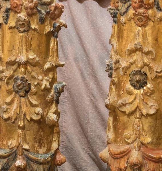 A Pair Of North Italian Giltwood Columns. XVII Century-photo-3