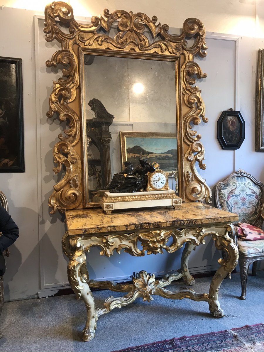 Console Et Miroir En Bois Dore Et Polychrome, Circa 1700. Italie