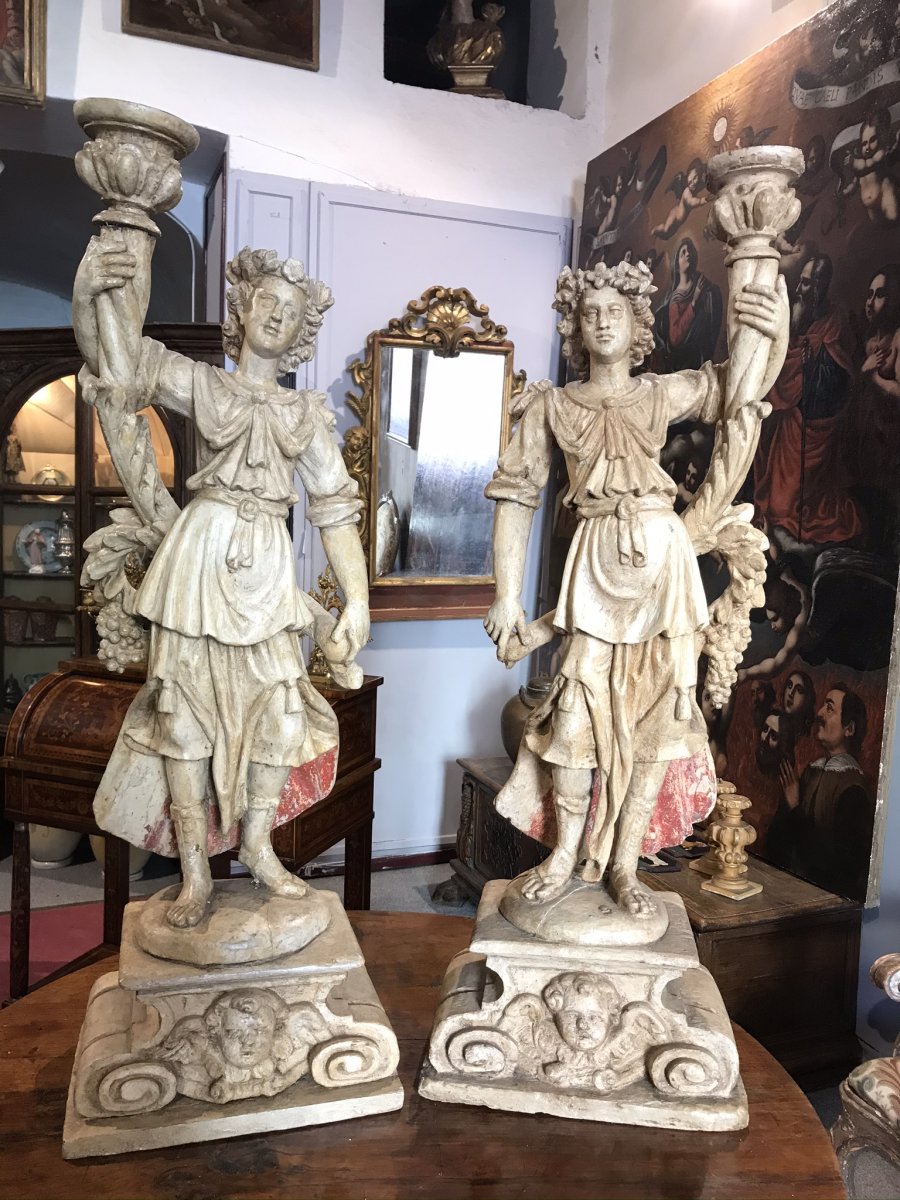 Paire d'anges   porte   torchere  en bois sculpté Toscane XVIsec. 