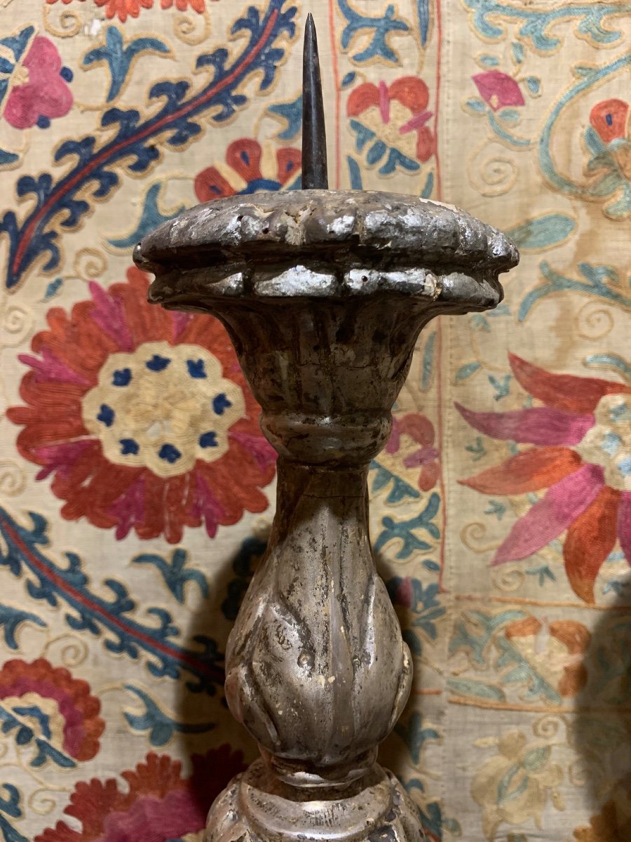 Paire De Bougeoirs Italiens En Bois Sculpté Et Argenté, XVIIe Siècle  -photo-2