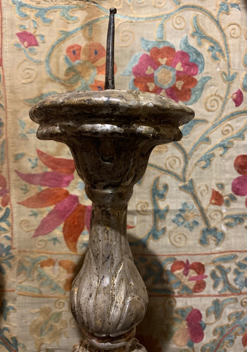 Paire De Bougeoirs Italiens En Bois Sculpté Et Argenté, XVIIe Siècle  -photo-3
