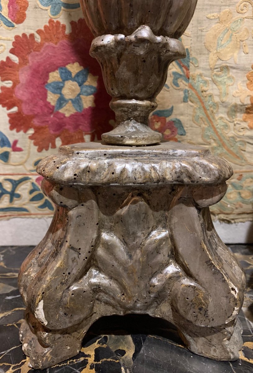Paire De Bougeoirs Italiens En Bois Sculpté Et Argenté, XVIIe Siècle  -photo-4