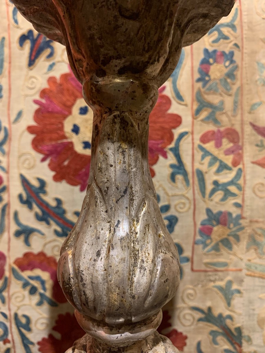 Paire De Bougeoirs Italiens En Bois Sculpté Et Argenté, XVIIe Siècle  -photo-4