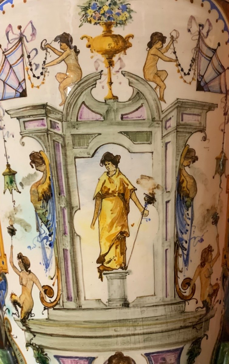 Une Paire De Vases En Majolique De Florence, Vers 1900 -photo-1