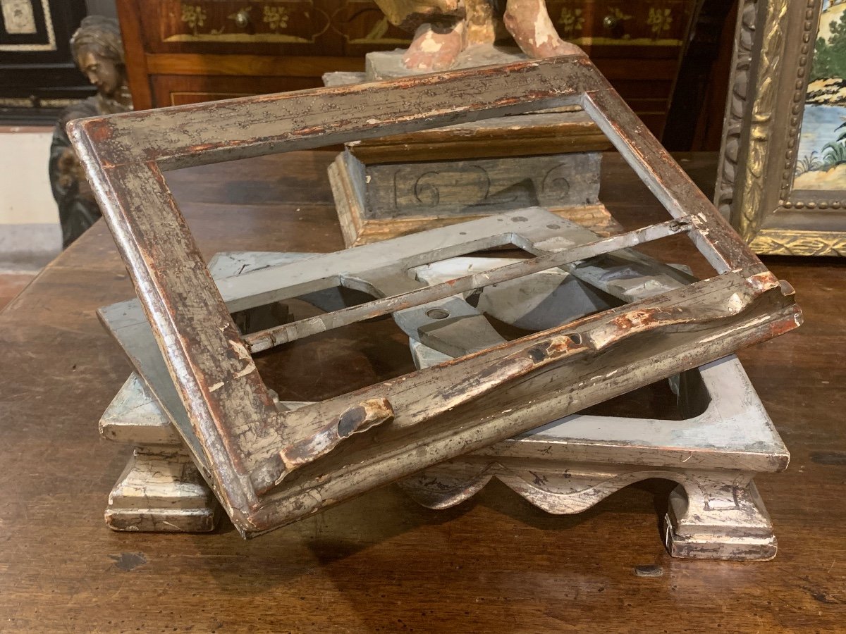 Un Lutrin De Table (pupitre De Livre) Ciselé Et Argent Doré, Italie, XVIIIe Siècle 