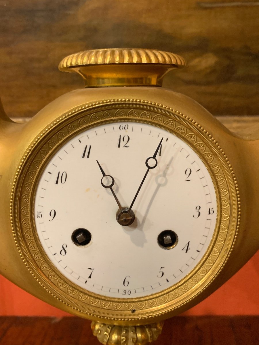 Orologio da mensola in bronzo Impero Ormolu, Francia Inizio XIX secolo. -photo-1