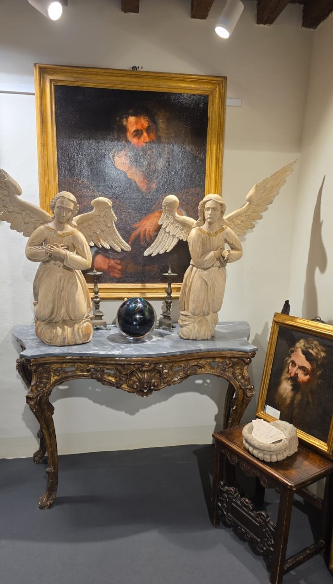 Coppia di Angeli in Legno Laccato e Dorato 