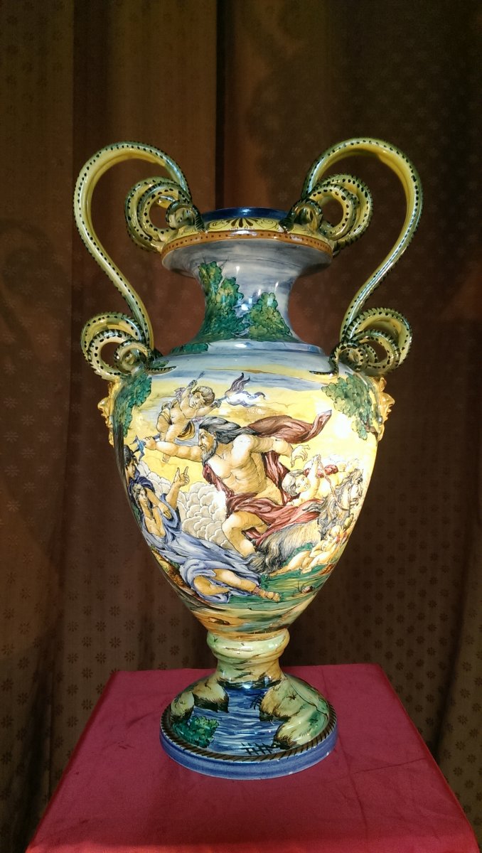 Grand Vase Peint Majolique