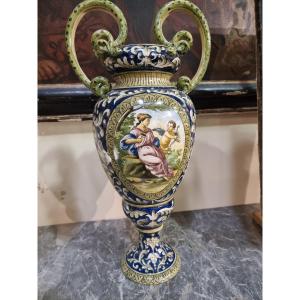 Vase En Majolique Peinte, XIXe Siècle